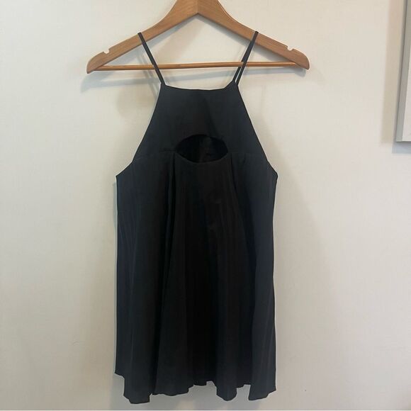 Hunter Bell Pleated Keyhole Harrison Tunic Top in Size M - Picture 6 of 7